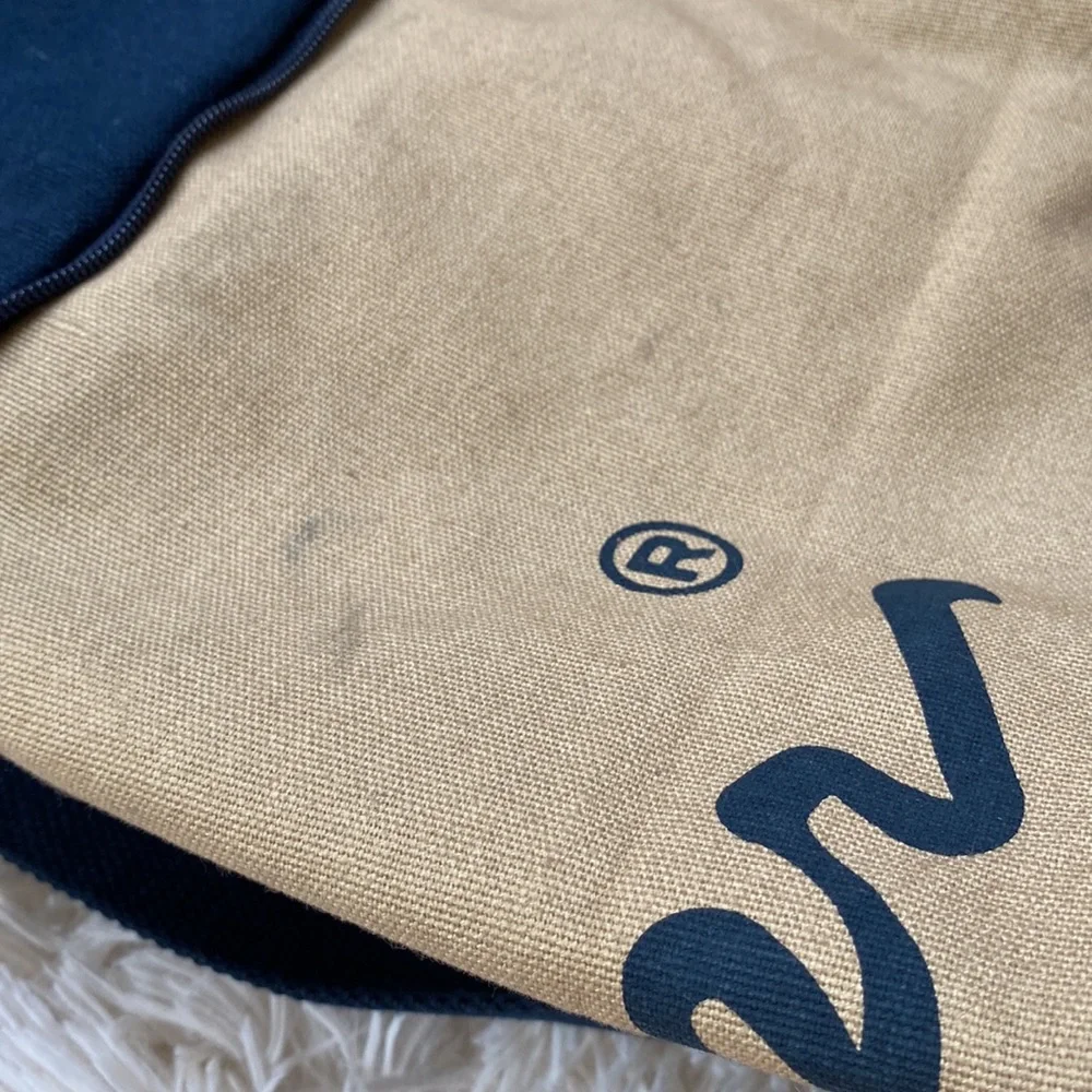 🎉HP🎉 Eddie Bauer Convertible Duffle Bag 💗 Navy & Tan
